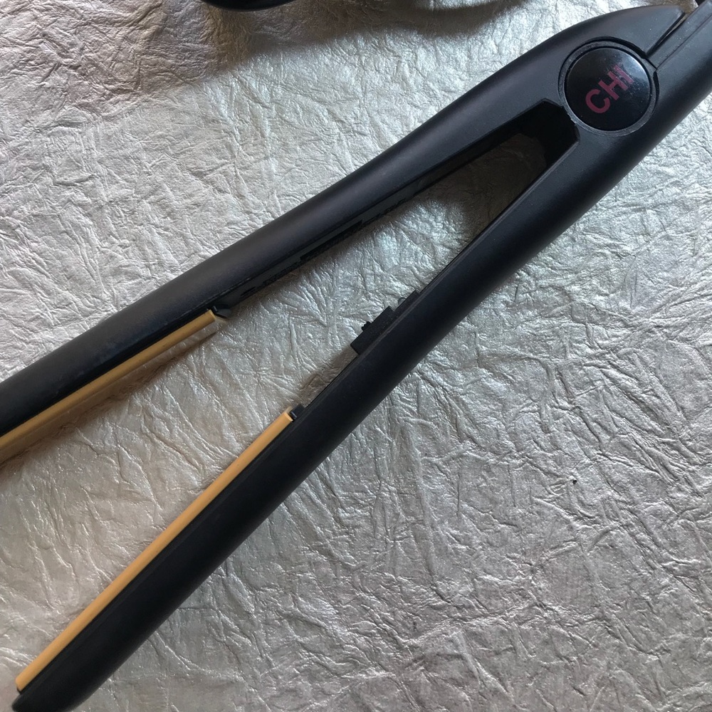 Chi Global Beauty Flat Iron